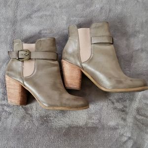 Abound Ankle Bootie - size 7.5